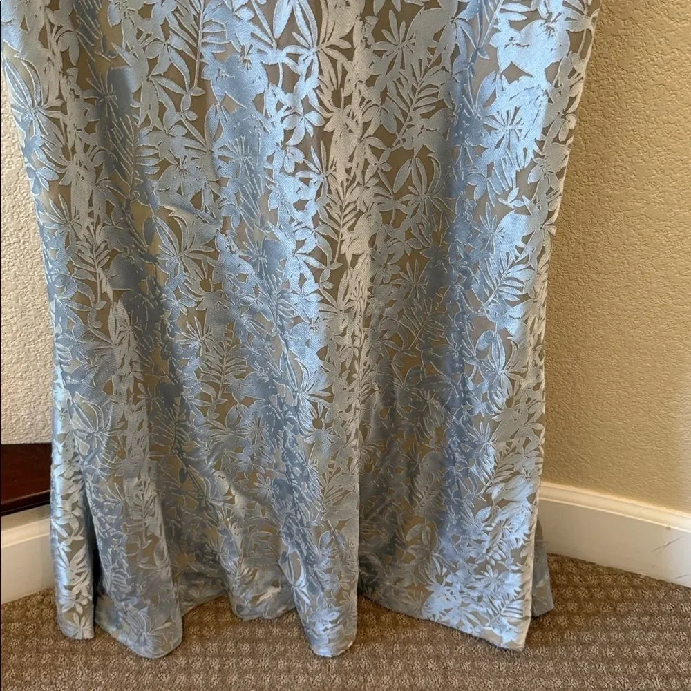 Anthropologie Jenny Yoo Dahlia Dress Elegant Lace Maxi Dress in Silver-Taupe